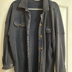 Listicle Navy and Cream Textured shacket